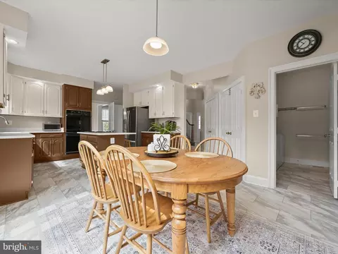10358 Derby Dr, Laurel, MD 20723 photo 24