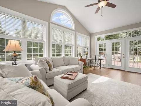 10358 Derby Dr, Laurel, MD 20723 photo 4