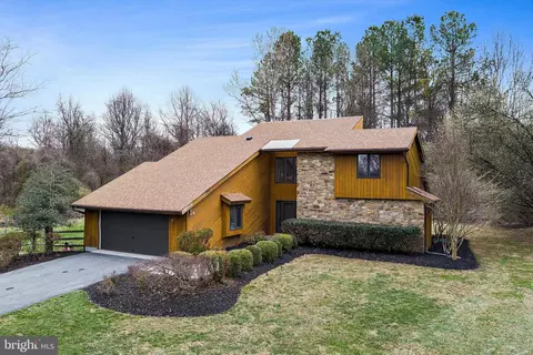 6676 Luster Dr, Highland, MD 20777