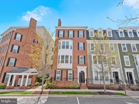 11204 1 Chase St #123, Fulton, MD 20759