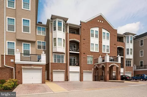 7305 Maplecrest Rd #402, Elkridge, MD 21075