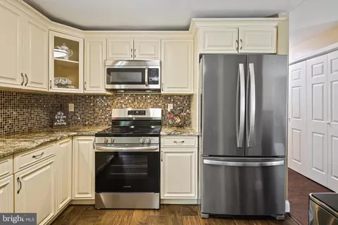 9348 Northgate Rd, Laurel, MD 20723 photo 9