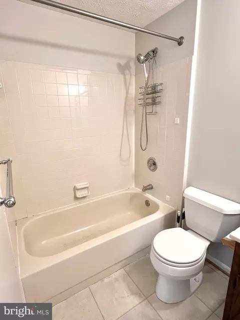 Bath - 9624 Glendower Ct, Laurel, MD 20723 photo 2 of 2