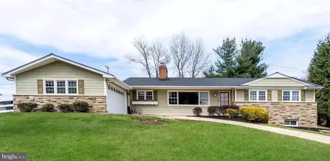 2805 Montclair Dr, Ellicott City, MD 21043
