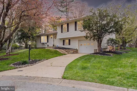 9001 Buckskin Ct, Columbia, MD 21045