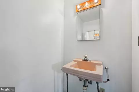 Bath - 6165 Hanover Rd, Hanover, MD 21076 photo 5 of 5