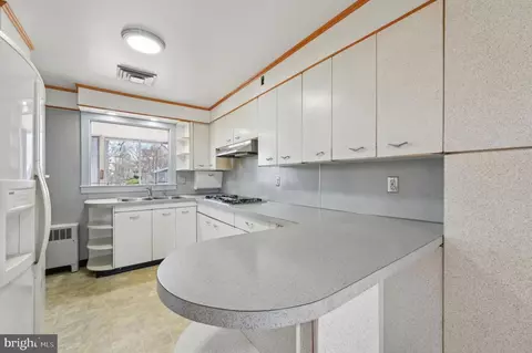 Kitchen - 6165 Hanover Rd, Hanover, MD 21076 photo 1 of 4