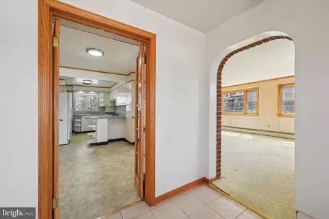 Entry Way - 6165 Hanover Rd, Hanover, MD 21076 photo 1 of 8