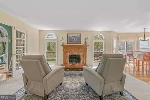 Living - 8406 Cherrystone Ct, Laurel, MD 20723 photo 3 of 4