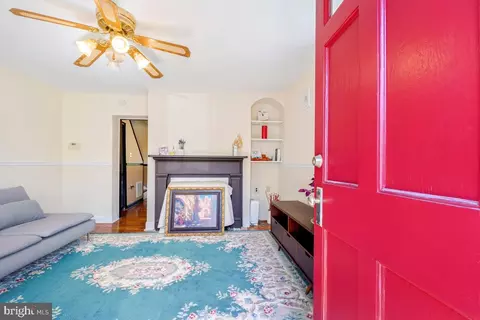9056 Baltimore St, Savage, MD 20763 photo 4