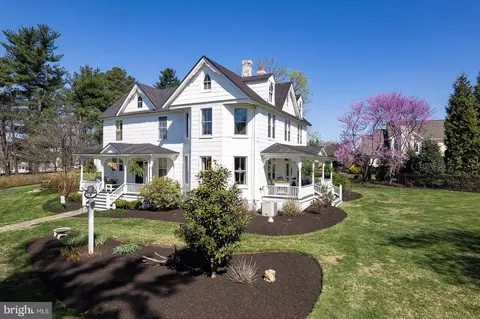 3275 Fox Valley Dr S, West Friendship, MD 21794