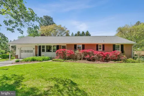 9949 Frederick Rd, Ellicott City, MD 21042
