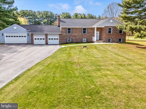 870 River Rd, Sykesville, MD 21784