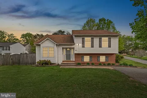 6011 Bauman Dr, Elkridge, MD 21075