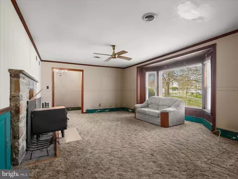 9151 River Hill Rd, Laurel, MD 20723 photo 8