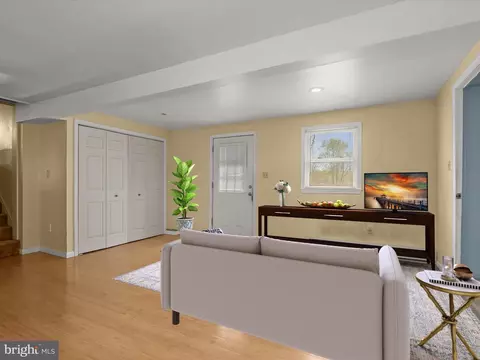 9151 River Hill Rd, Laurel, MD 20723 photo 5