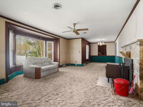 9151 River Hill Rd, Laurel, MD 20723 photo 7