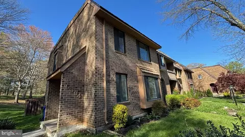 5394 Eliots Oak Rd, Columbia, MD 21044