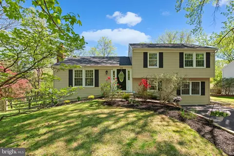6020 Offshore Grn, Columbia, MD 21045