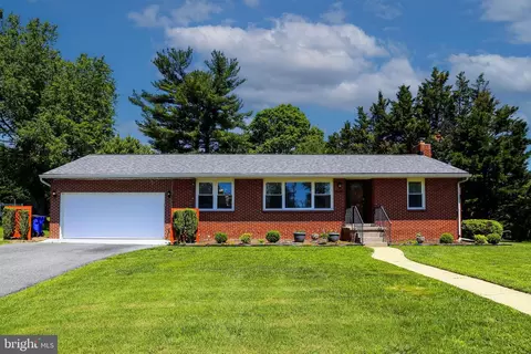 8540 Marybeth Way, Ellicott City, MD 21043