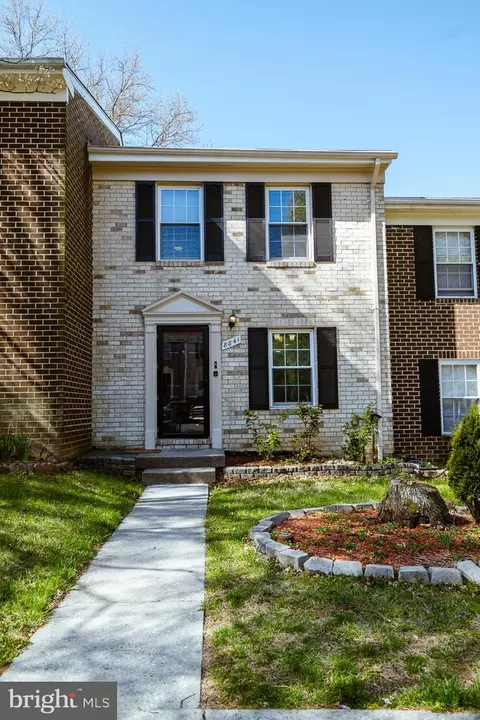 8841 Hayshed Ln #8-3, Columbia, MD 21045