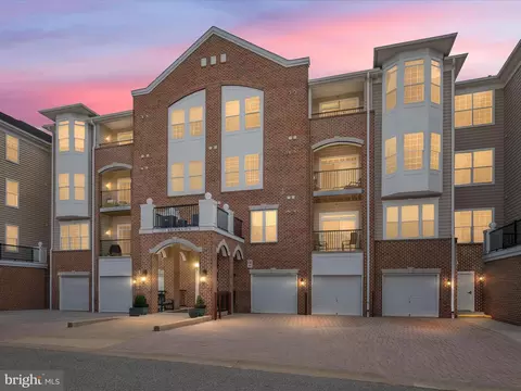 7315 Brookview Rd #206, Elkridge, MD 21075