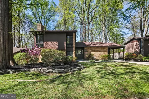 5238 Patriot Ln, Columbia, MD 21045