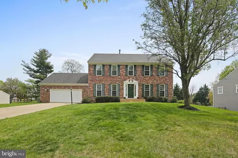 5493 Hunting Horn Dr, Ellicott City, MD 21043