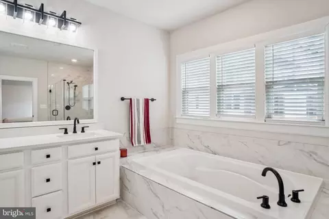 Bath - 11134 Eugene Ave, Fulton, MD 20759 photo 2 of 4