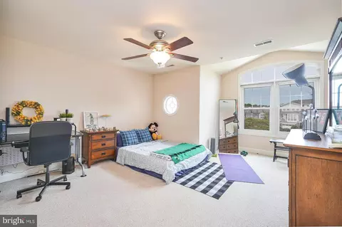 Bedroom - 8733 Boulder Ridge Rd, Laurel, MD 20723 photo 5 of 11