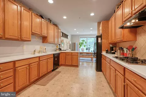 Kitchen - 8733 Boulder Ridge Rd, Laurel, MD 20723 photo 5 of 5
