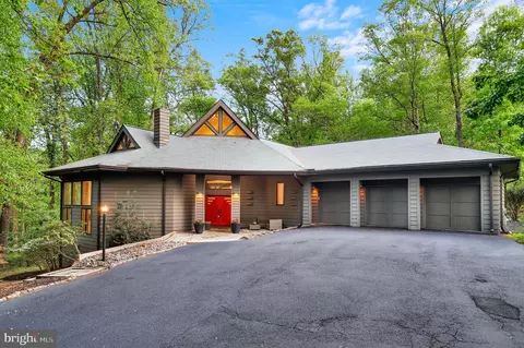 3702 Blackberry Ln, Ellicott City, MD 21042