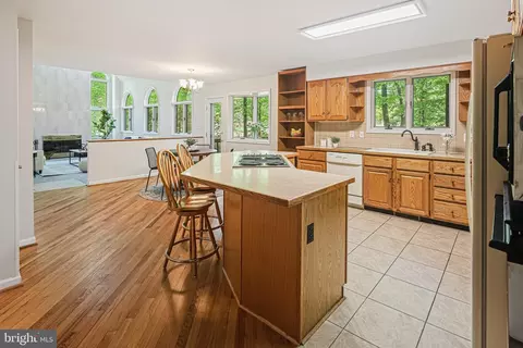 6208 Devon Dr, Columbia, MD 21044 photo 18