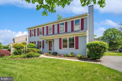 9402 Glen Ridge Dr, Laurel, MD 20723