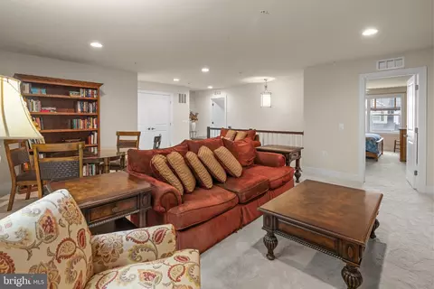 9738 Knowledge Dr, Laurel, MD 20723 photo 24