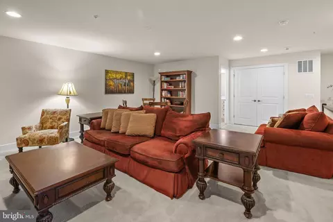 9738 Knowledge Dr, Laurel, MD 20723 photo 25