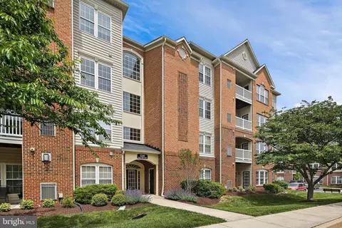8260 Stone Crop Dr #B, Ellicott City, MD 21043