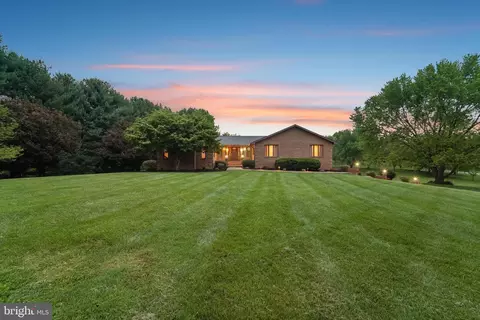 807 The Old Station Ct, Woodbine, MD 21797