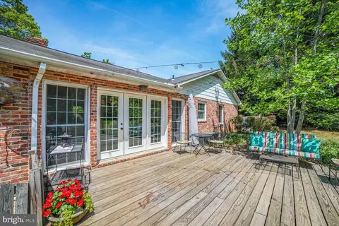 Exterior - 7549 Cherry Tree Dr, Fulton, MD 20759 photo 3 of 13