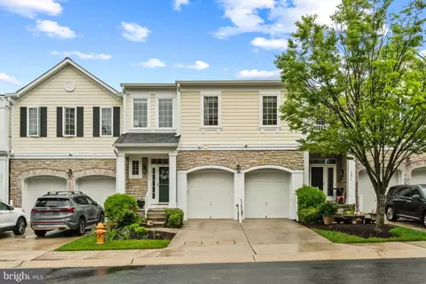 8815 Shining Oceans Way #48, Columbia, MD 21045