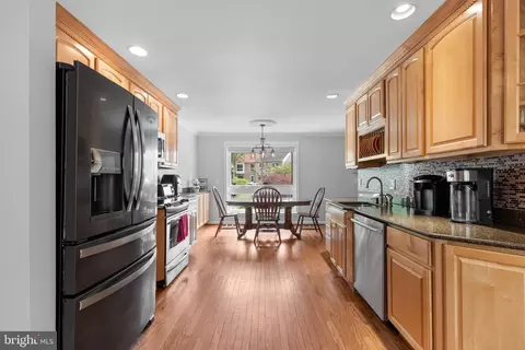 7256 Dockside Ln, Columbia, MD 21045 photo 5