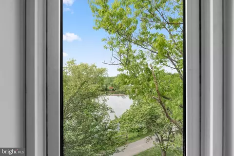 7256 Dockside Ln, Columbia, MD 21045 photo 11