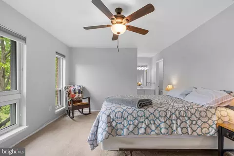 7256 Dockside Ln, Columbia, MD 21045 photo 13