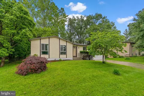 9413 Farewell Rd, Columbia, MD 21045