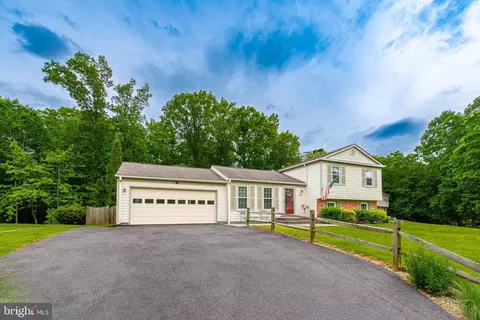 9679 Baltimore Ave, Laurel, MD 20723 photo 3