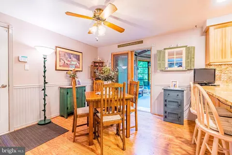 9679 Baltimore Ave, Laurel, MD 20723 photo 29