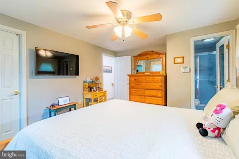 9679 Baltimore Ave, Laurel, MD 20723 photo 37
