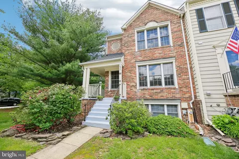 9301 Kendal Cir, Laurel, MD 20723
