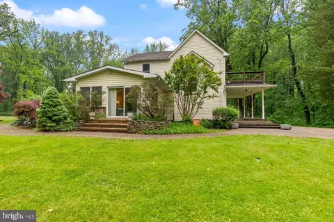 4889 Ilchester Rd, Ellicott City, MD 21043