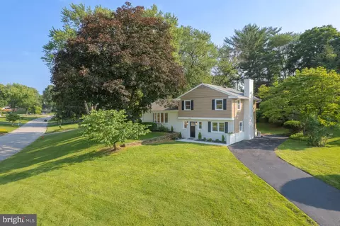 4702 Parkvale Rd, Ellicott City, MD 21043